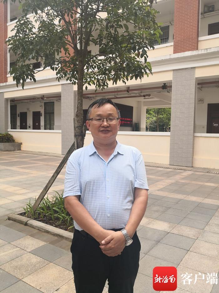 最新校长职位招聘启事，小巷里的教育巨匠寻找记