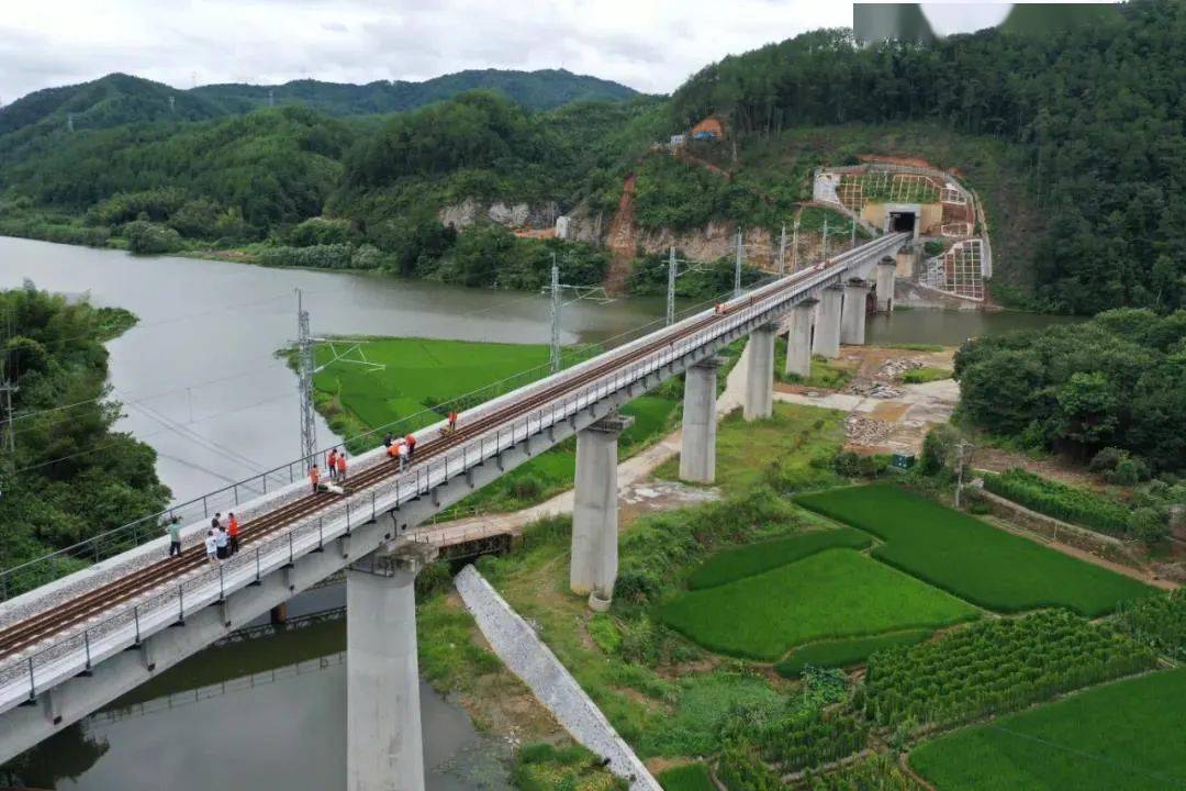 浦梅铁路最新动态更新