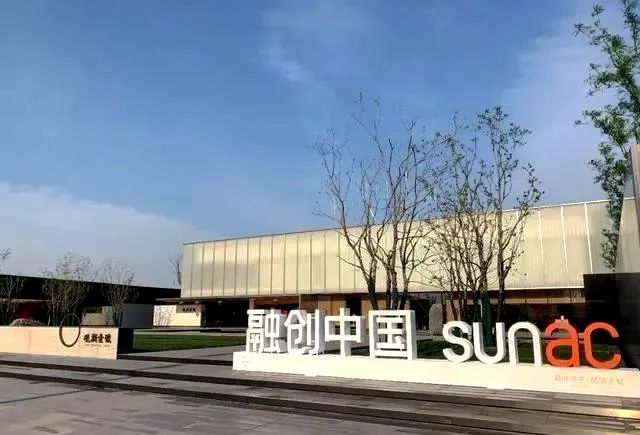 融创中国最新动态，巨轮蜕变，自信成就之源